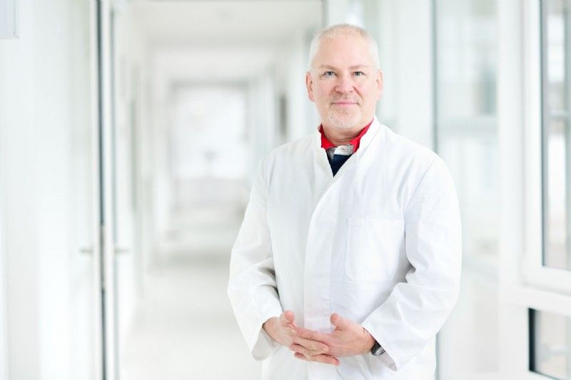 Dr. med. univ. Sebastian Pilz - Spezialist für Intimchirurgie